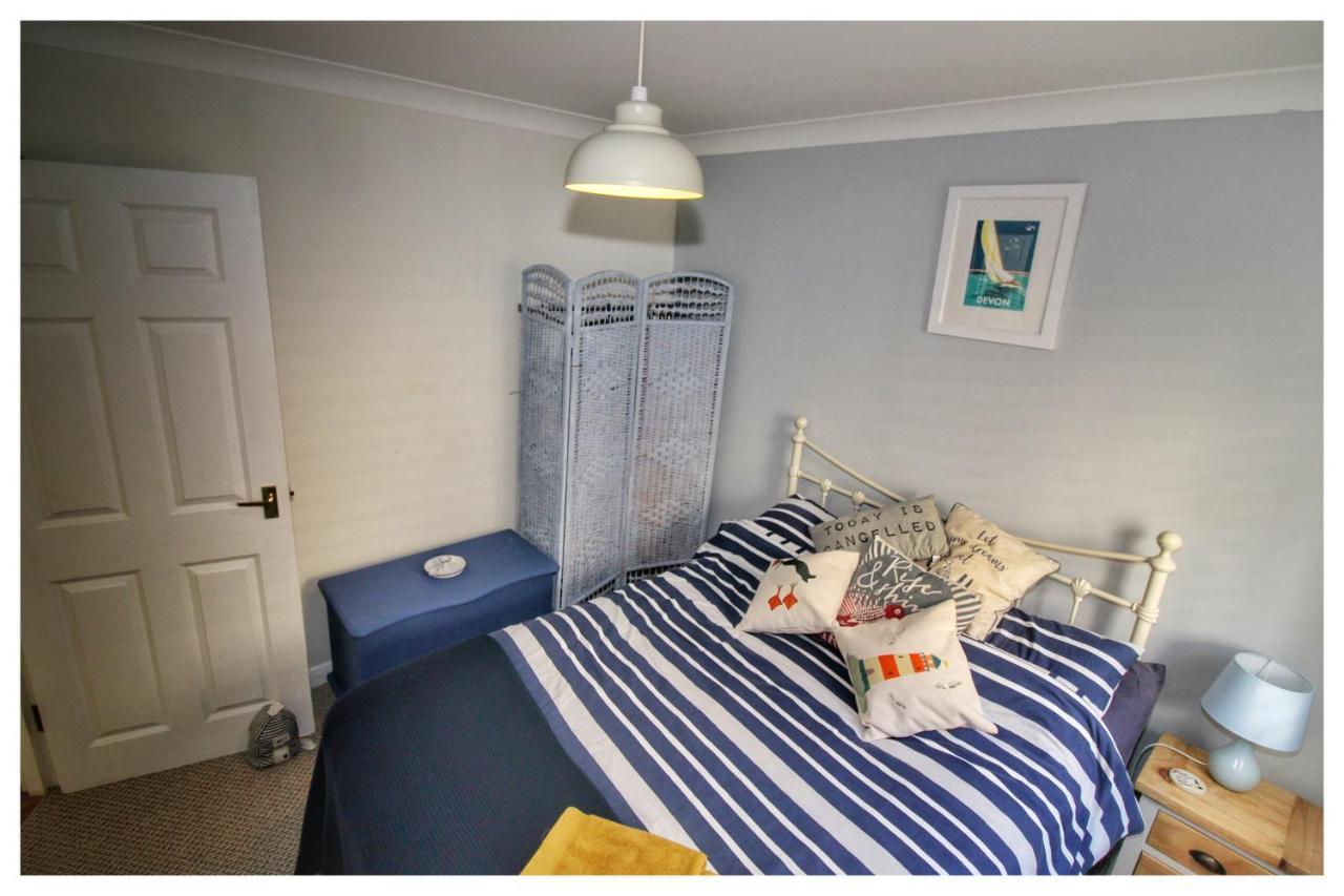 Apartament Self Contained Flat With Private Garden & Parking Sandown Zewnętrze zdjęcie
