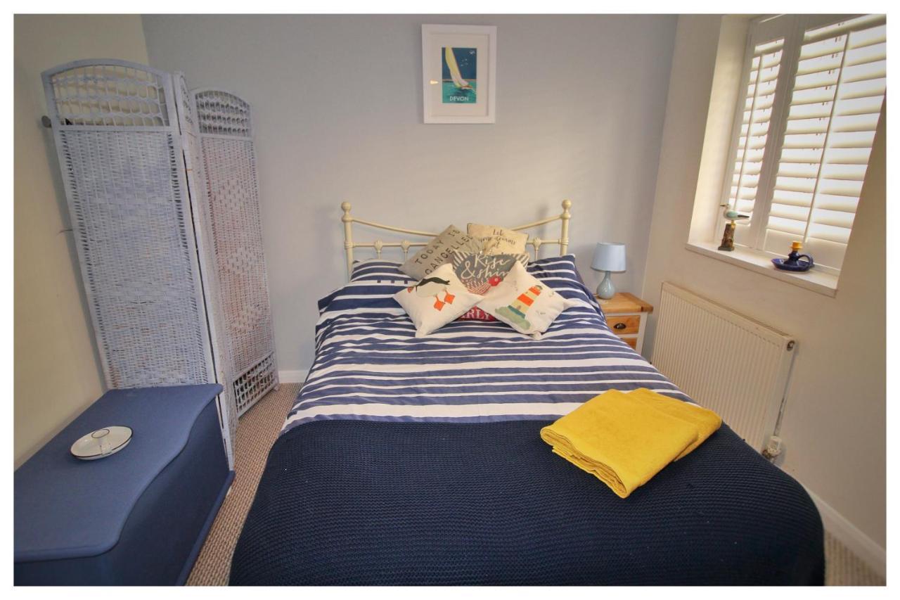 Apartament Self Contained Flat With Private Garden & Parking Sandown Zewnętrze zdjęcie